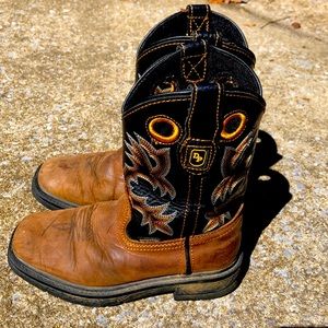 Little boys Dan post boots